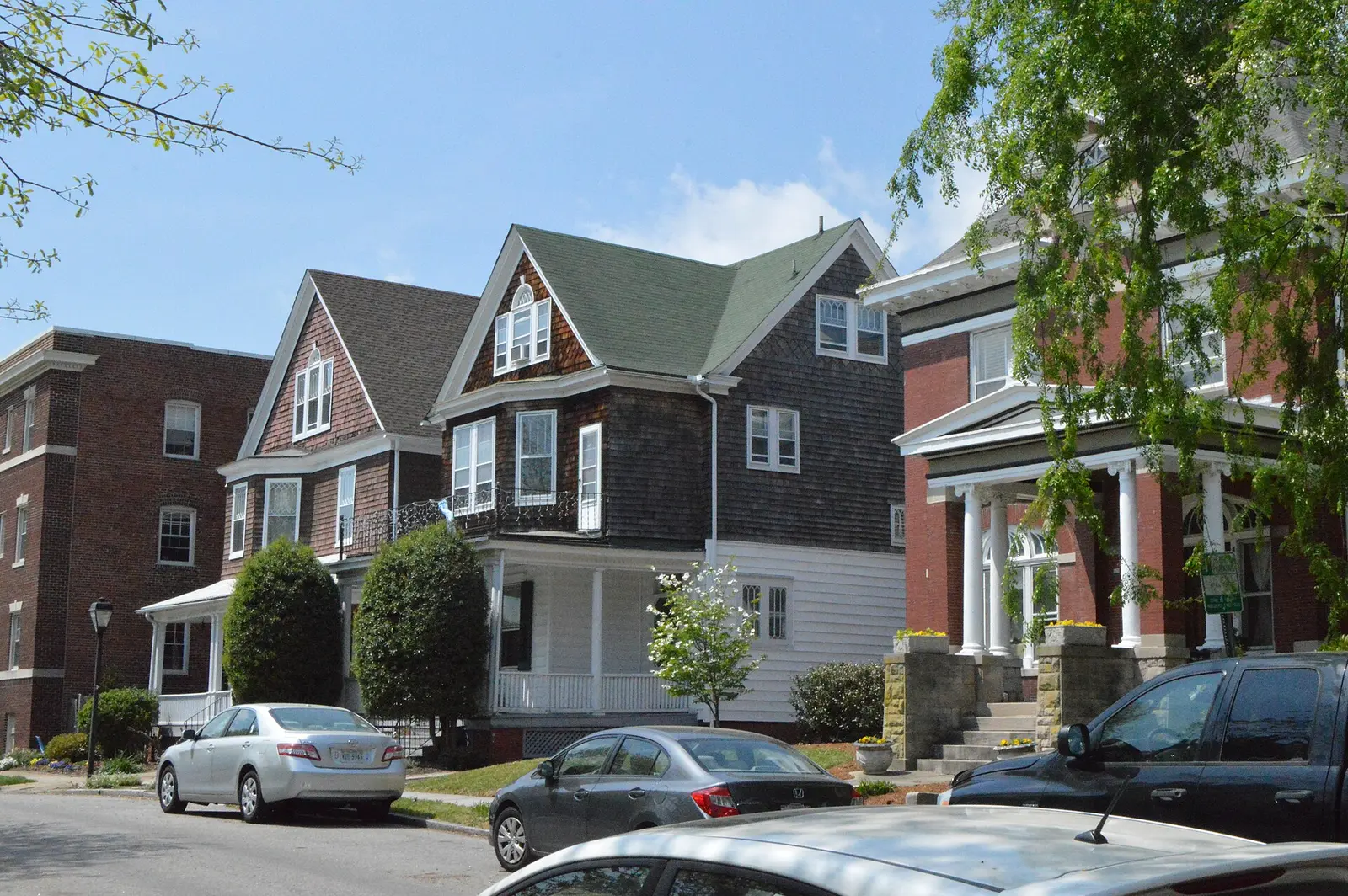 Shingled and brick houses on Stockley Gardens in North Ghent, Norfolk.