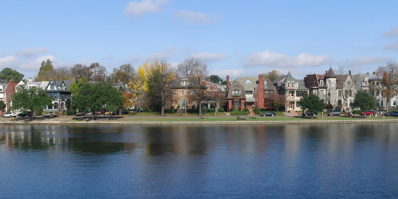 Houses facing the Hague in the Ghent Historic District of Norfolk.