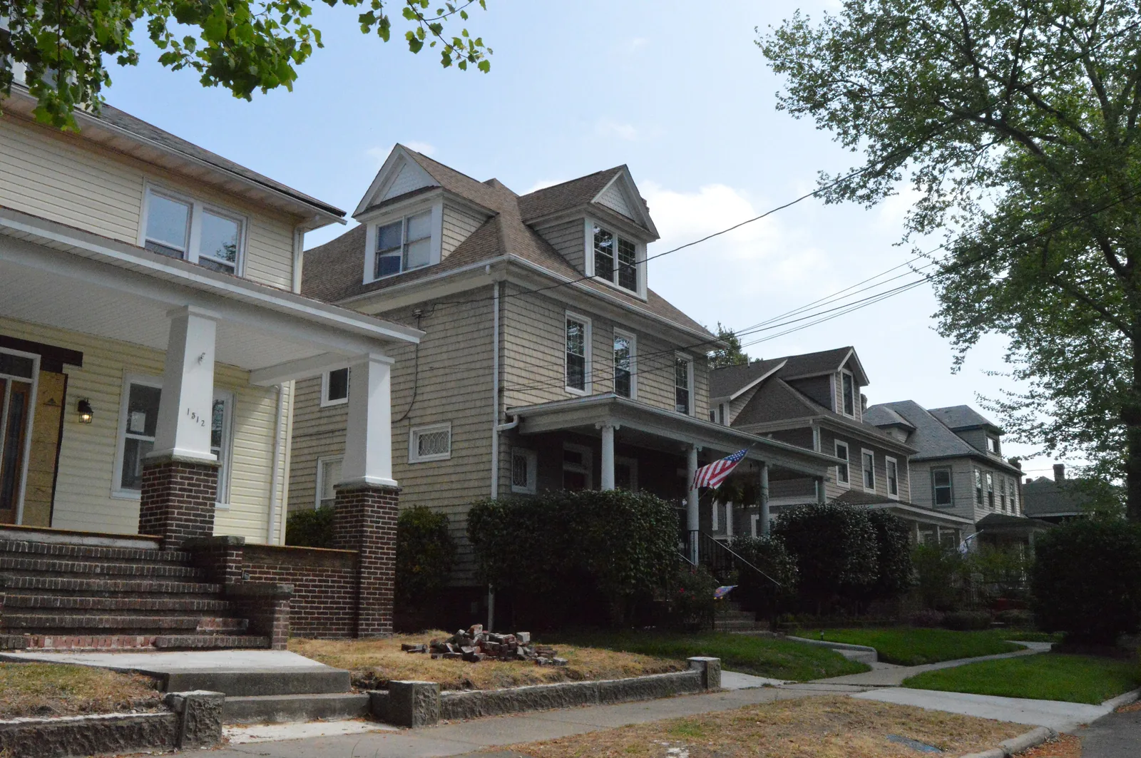 Porched houses on the north side of Holland Avenue in the Winona neighborhood of Norfolk.